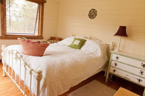 Peach Tree Cabin - Holiday Sunshine Coast 3