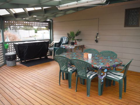 Shore Is Nice - Sunshine Coast Tourism 1