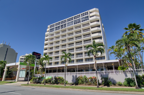 Acacia Court Hotel - Holiday Sunshine Coast 13