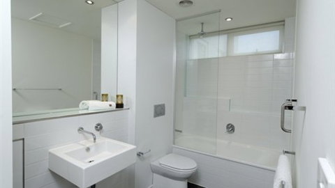 Punthill Apartment Hotels - Williamstown - Sunshine Coast Tourism 0
