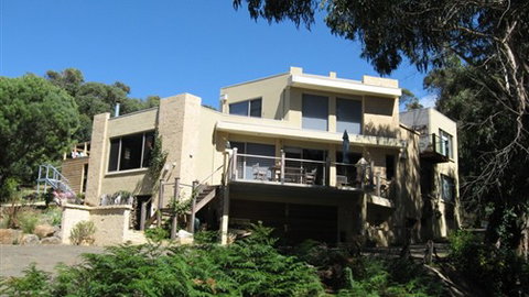 Shepherds Rest Apartment/B&B - Sunshine Coast Tourism 0