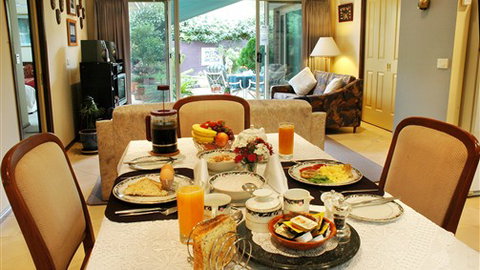 Woodland By The Bay - Holiday Sunshine Coast 1