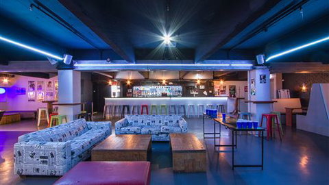 Discovery Melbourne - Sunshine Coast Tourism 1