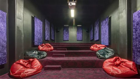 Discovery Melbourne - Sunshine Coast Tourism 3