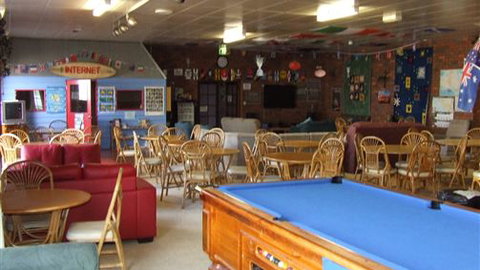 Warrnambool Beach Backpackers - Sunshine Coast Tourism 0