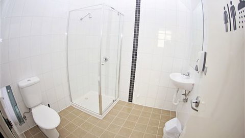 United Backpackers Melbourne - Holiday Sunshine Coast 3