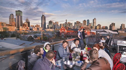 Melbourne Metro YHA - Sunshine Coast Tourism 1