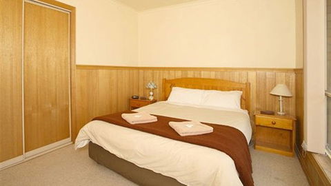 Apollo Bay Backpackers Lodge - Holiday Sunshine Coast 1