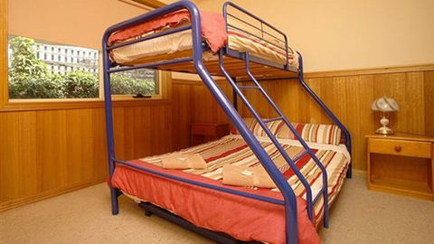 Apollo Bay Backpackers Lodge - Holiday Sunshine Coast 2