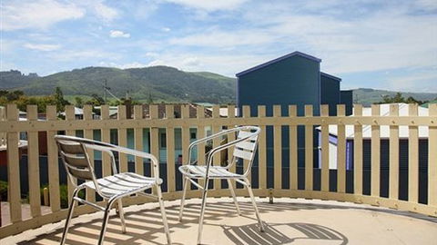 Apollo Bay Backpackers Lodge - Holiday Sunshine Coast 5