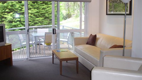 Kunala Chalet - Pinnacle Valley Resort - Sunshine Coast Tourism 0