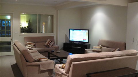 Ajax Ski Club - Holiday Sunshine Coast 7