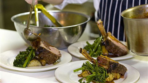 Ajax Ski Club - Holiday Sunshine Coast 6