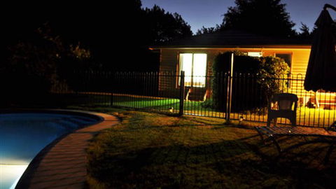 Annie's Garden Retreat - Holiday Sunshine Coast 5