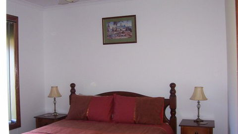 Murphy's Cabin - Sunshine Coast Tourism 4