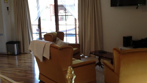 Waldara Cottage - Sunshine Coast Tourism 3