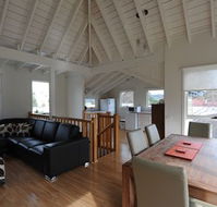Rocket House Apollo Bay - Sunshine Coast Tourism