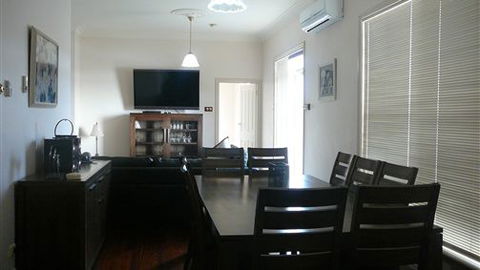 River View Holidays - Sunshine Coast Tourism 1