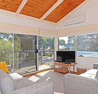 Barrakee Beach House - Anglesea - Holiday Sunshine Coast