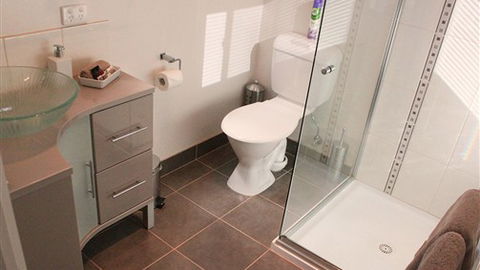 Acacia Villa - Holiday Sunshine Coast 4