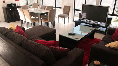 Acacia Villa - Holiday Sunshine Coast 5