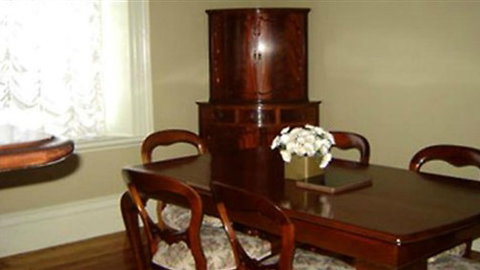 Williamstown Junction Guest House And Lodge - Sunshine Coast Tourism 4