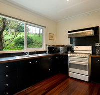 Chata Cottage - Daylesford - Sunshine Coast Tourism