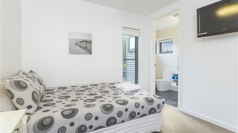 Serenity Torquay Ocean View: Luxury Beachfront - Sunshine Coast Tourism 0