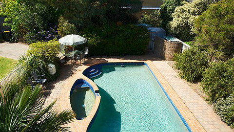 16 Mermaid - Sunshine Coast Tourism 0
