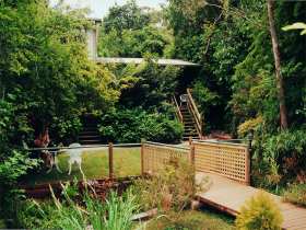 Aldgate Lodge Bed & Breakfast - Holiday Sunshine Coast 1