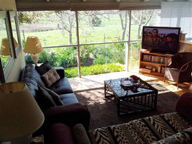 Away To Relax Massage Getaways At Welcome Springs B&B Retreat - Holiday Sunshine Coast 2