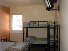 Backpack Oz And The Guest House - Sunshine Coast Tourism 1