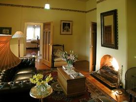 Buxton Manor - Garden And Loft Apartment - Sunshine Coast Tourism 0