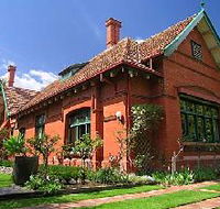 Buxton Manor - George Lowe Esquire Apartment - Sunshine Coast Tourism