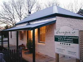 Georgie's Cottage - Sunshine Coast Tourism 0
