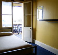 Glenelg Beach Hostel - Sunshine Coast Tourism