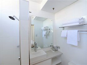 Ibis Styles Adelaide Grosvenor Hotel - Sunshine Coast Tourism 2