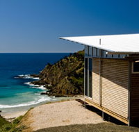 Kangaroo Beach Lodges - Sunshine Coast Tourism