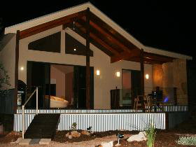 Pike River Luxury Villas - Sunshine Coast Tourism 0