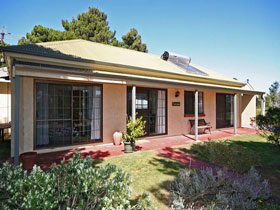 Riverwalk Retreat Karinga Park - Sunshine Coast Tourism 1