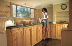 Saunders Gorge Sanctuary - Boundary Cottage - Sunshine Coast Tourism 1