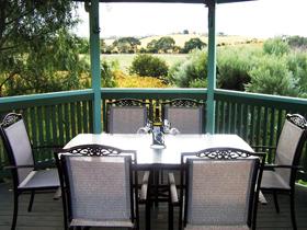 Southern Vales Bed And Breakfast - Holiday Sunshine Coast 1