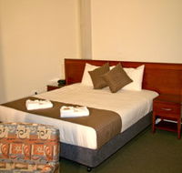 Strath Motel - Holiday Sunshine Coast