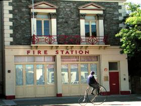 The Fire Station Inn - Fire Engine Suite - Holiday Sunshine Coast 0