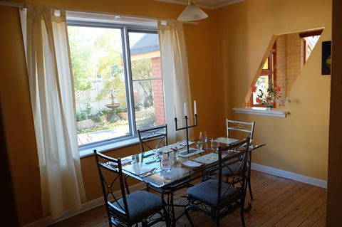 A Colourcity Apartments - Holiday Sunshine Coast 2