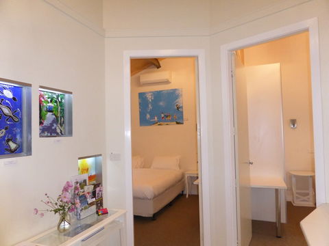 A Colourcity Apartments - Holiday Sunshine Coast 11