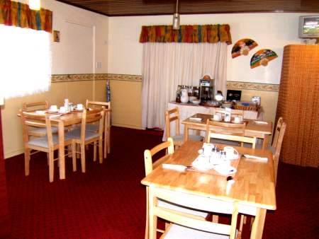 A Oscar Motel - Holiday Sunshine Coast 4