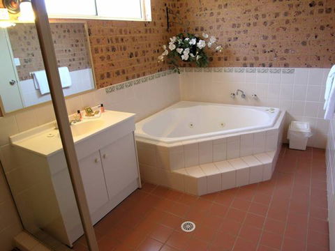Aberdeen Motel - Holiday Sunshine Coast 4