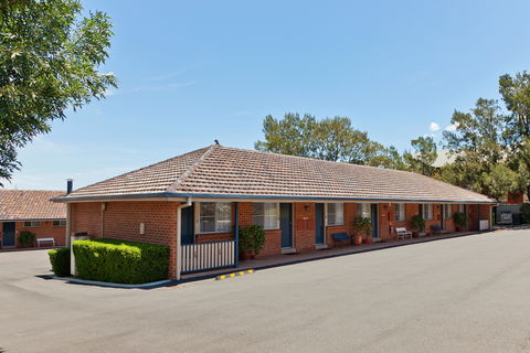 Abraham Lincoln Motel - Sunshine Coast Tourism 0