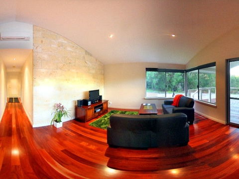 Acacia Chalets - Holiday Sunshine Coast 1